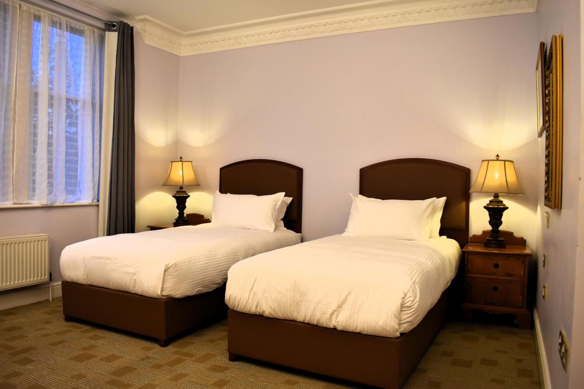 Botleigh Grange Hotel & Spa เฮดจ์เอนด์ ภายนอก รูปภาพ